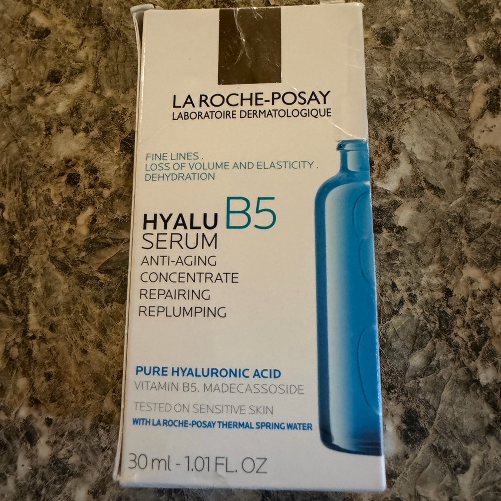 La Roche-Posay Hyalu B5 Pure Hyaluronic Acid Face Serum - Picture 2 of 3